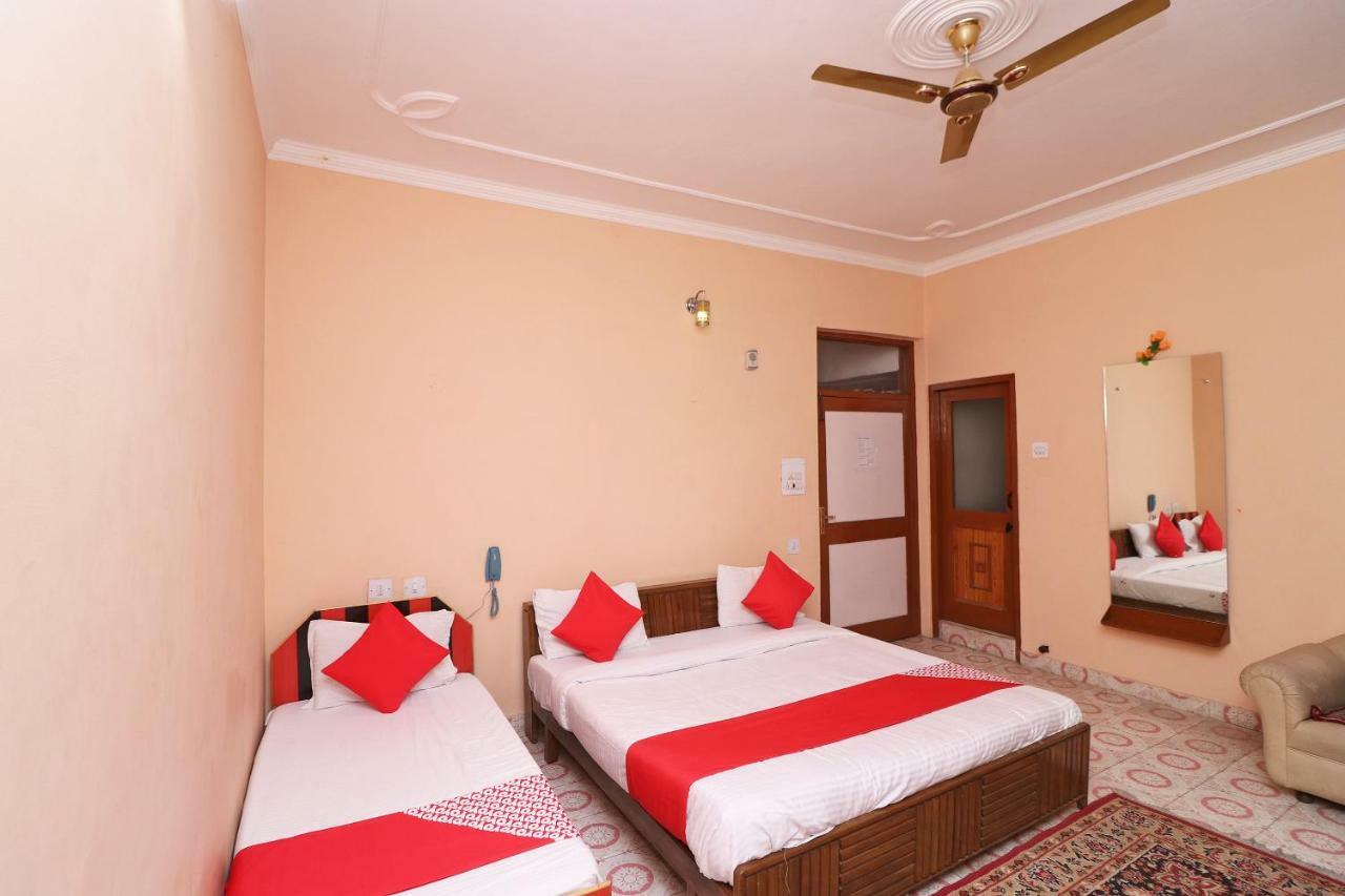 Oyo 30229 Blue Diamond Hotel Kasol Buitenkant foto