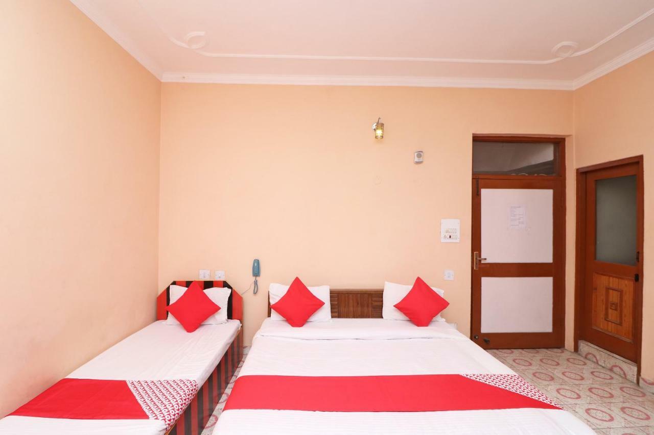 Oyo 30229 Blue Diamond Hotel Kasol Buitenkant foto